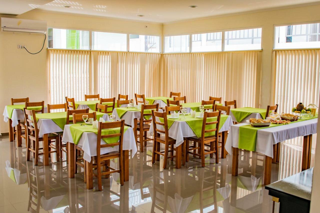 סאו טומה Hotel Vitoria מראה חיצוני תמונה